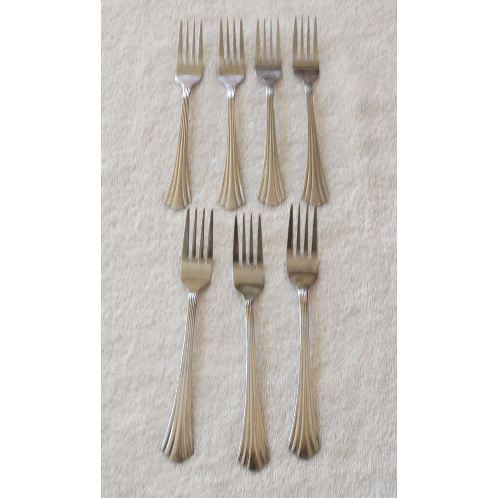 International Silver Symmetry Freemont Dinner Forks Set of 7 Stainless China